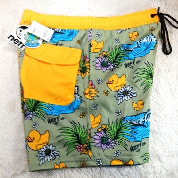 NWT Neff Men's Graphic Flower and Ducks Swim Shorts Mens Large 3 Pocket....... - Picture 1 of 11